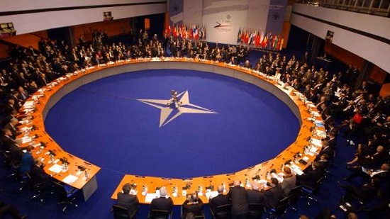 الناتو يفتح تحقيقا بشأن الحادثة بين فرنسا وتركيا في المتوسط
