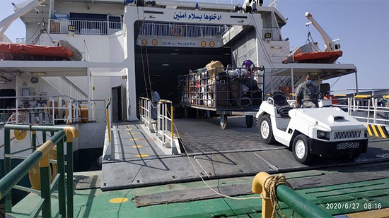 وزير النقل يتابع وصول 562 راكب مصرى من السعودية إلى ميناء سفاجا