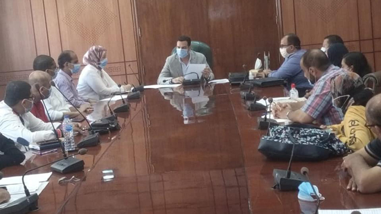 نائب محافظ بورسعيد يعقد الاجتماع الخامس للجنة مراجعة رخص البناء وأعمال الترميم والتدعيم