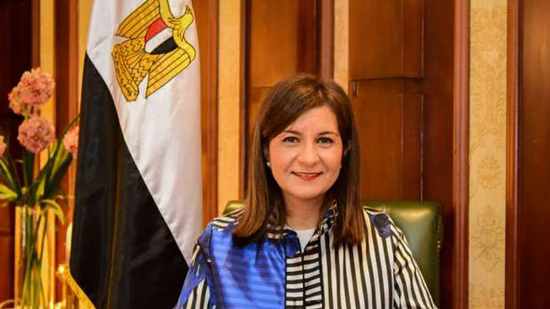 وزيرة الهجرة تعلن ضبط المعتدي على الشاب المصري في الكويت