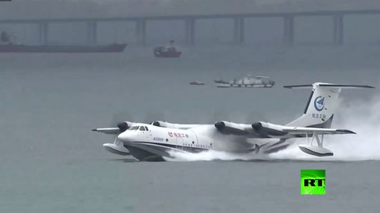 اختبار طائرة برمائية صينية حدثها المصممون للعمل في أسوأ الظروف