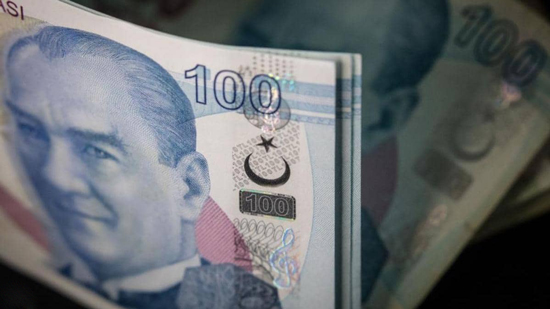 هبوط الليرة يقلق مستثمري تركيا رغم طمأنة أردوغان