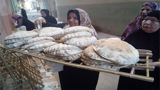 بالصور.. رغيف الخبز في شكله الجديد والتموين تشن حملات على المخابز
