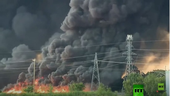  فيديو .. حريق ضخم يدمر مصنع بولاية تكساس الأمريكية
