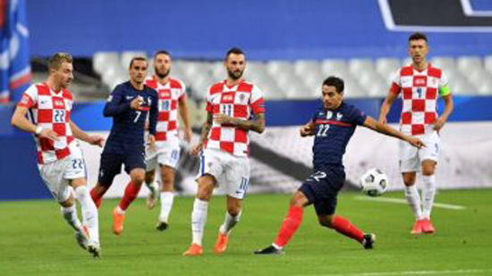 فرنسا ضد كرواتيا.. الديوك يقلبون الطاولة لـ2-1 قبل نهاية الشوط الأول 