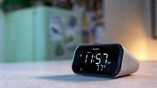 لينوفو تطرح ساعة ذكية Smart Clock Essential