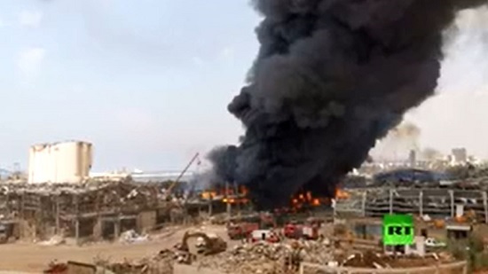  فيديو .. حريق هائل بمرفأ بيروت 
