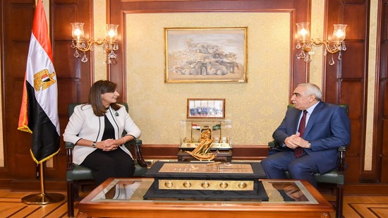 وزيرة الهجرة تستقبل سفير العراق في مصر