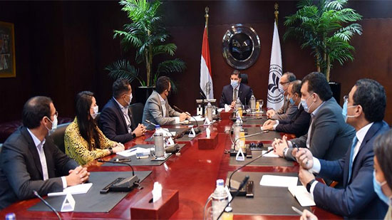 رئيس هيئة الاستثمار يلتقى أعضاء الجمعية المصرية لشباب الأعمال