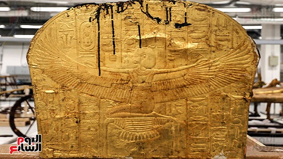 جولة داخل أكبر معمل لترميم الآثار الخشبية فى العالم بالمتحف المصرى الكبير