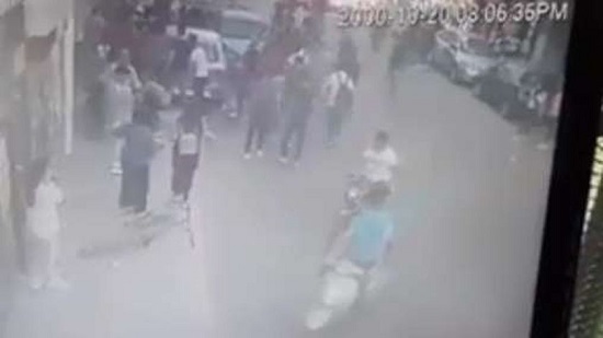 فيديو.. طفل يدهس 3 سيدات بسيارة والده رجل الأعمال في دمياط
