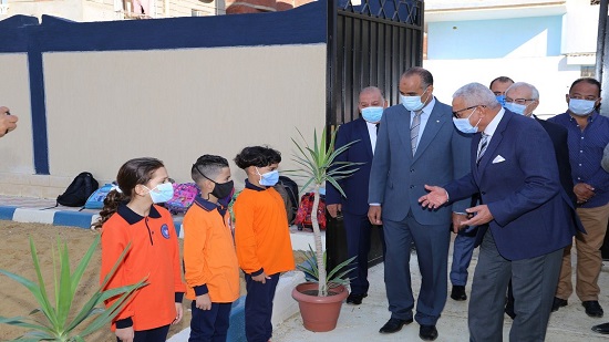  افتتاح مدرسة الشيخ خليفة بن زايد  بالسويس