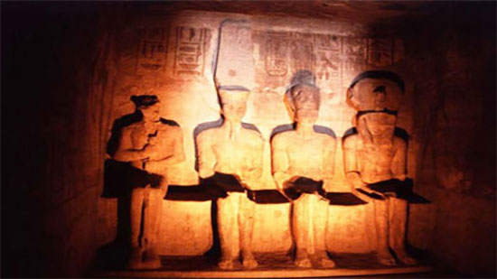 الخميس.. 20 دقيقة تؤكد عبقرية قدماء المصريين الفلكية في معبد رمسيس الثاني