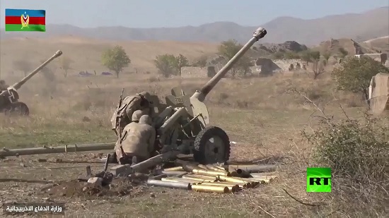  فيديو .. تزامنا مع مخطط إبادة الأرمن .. جيش أذربيجان يستخدم الطيران والمدفعية بقره باغ
