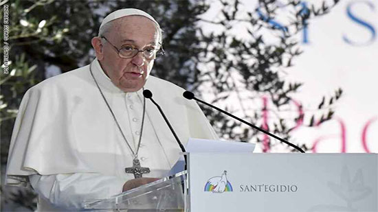 البابا فرنسيس: من يعبد الله يحب البشر.. كفى سيوفًا وأسلحة وعنفًا وحروبًا