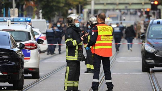 وزير داخلية فرنسا يكشف عن هجمات إرهابية محتملة ويهاجم أردوغان