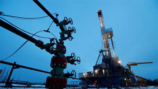 أسعار النفط تنخفض بعد تقرير لوكالة الطاقة الدولية
