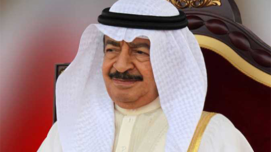البحرين تودع رئيس وزراءها بحضور أعضاء الأسرة الحاكمة