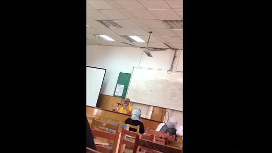  فيديو .. طلاب يتهمون د. محمد المهدلي بازدراء الإسلام 

