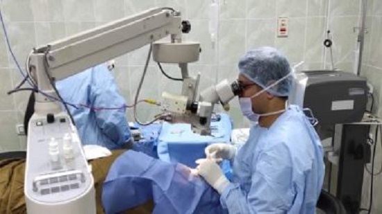 صحة الدقهلية... إجراء 200 عملية جراحية لمرضى العيون ضمن قوائم الانتظار
