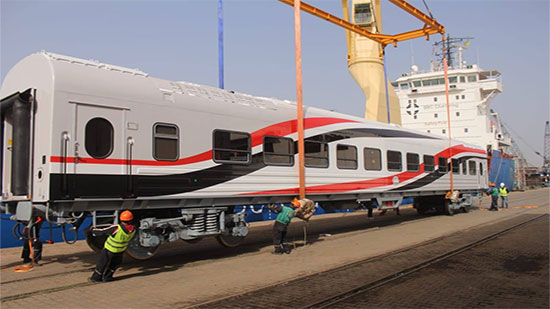 وزير النقل: وصول 22 عربة سكة حديد جديدة للركاب إلى ميناء الاسكندرية