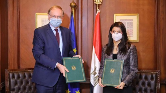 مصر تتعاون مع الاتحاد الأوروبي في مكافحة فيروس كورونا
