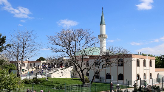  النمسا تفرض غرامة 72 الف يورو على المساجد التى لاتملك دفاتر محاسبية 