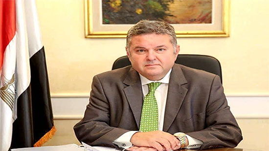  وزير قطاع الأعمال يشدد على الالتزام بالإجراءات الاحترازية بالشركات لمواجهة كورونا

