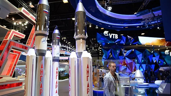 روسيا تعلن عن زيادة أقمارها الصناعية في الفضاء الخارجي
