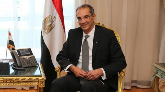 في ذكرى انشاء البريد المصري.. وزير الاتصالات يتفقد أعمال تطوير متحف البريد