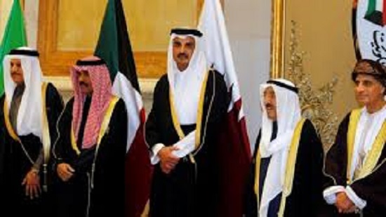  الكويت تنجح في إنهاء الحصار على قطر 