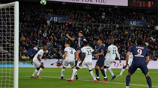 الحكومة الفرنسية توصي الأندية الرياضية بتأجيل المباريات مع نظيرتها البريطانية