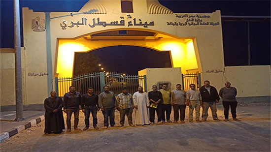 الخارجية المصرية تنجح في إنهاء أزمة 12 سائقًا مصريًا تم احتجازهم بالسودان
