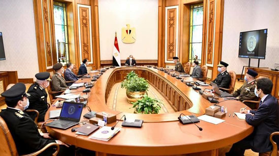 الرئيس السيسي يطلع على تطوير منشآت وزارة الداخلية على مستوى الجمهورية