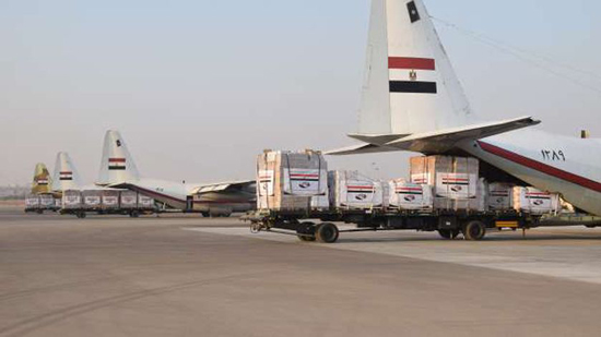 مصر ترسل ثلاث طائرات عسكرية محملة بمساعدات طبية وغذائية للسودان‎