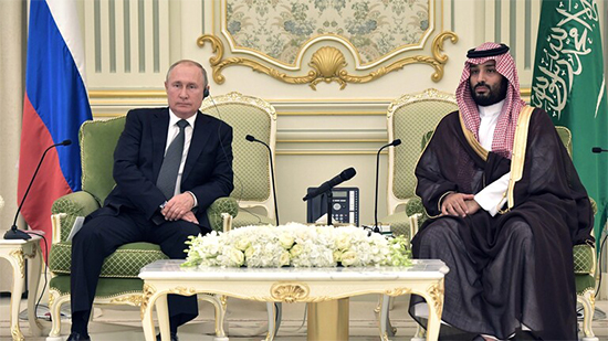 الرئيس الروسي فلاديمير بوتين وولي العهد السعودي الأمير محمد بن سلمان (سورة أرشيفية)