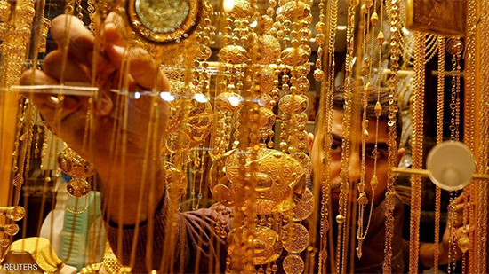 عنصران عصفا بتجارة الذهب في مصر