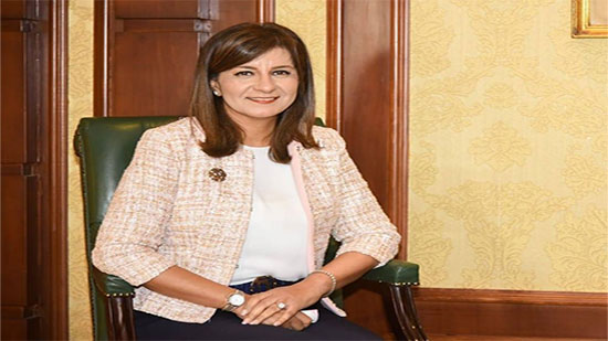 وزيرة الهجرة تشارك بندوة حوارية عبر clubhouse بمشاركة 500 مصري بالخارج