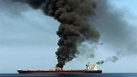 وزير الدفاع الإسرائيلي: إيران مسؤولة عن مهاجمة السفينة في خليج عمان