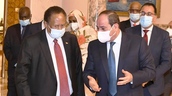 السيسي ورئيس وزراء السودان يستعرضان الجهود المشتركة بشأن قضية سد النهضة