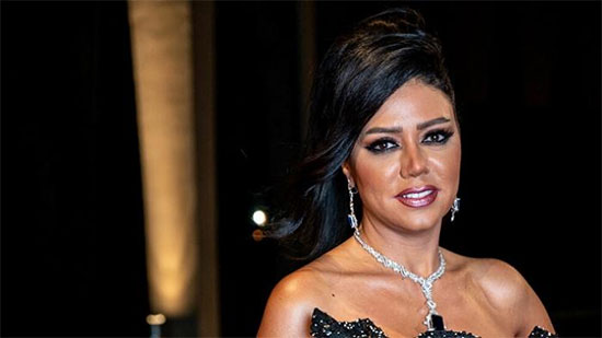 رانيا يوسف تطالب بتعويض 10 مليون جنيه من قناة الرشيد