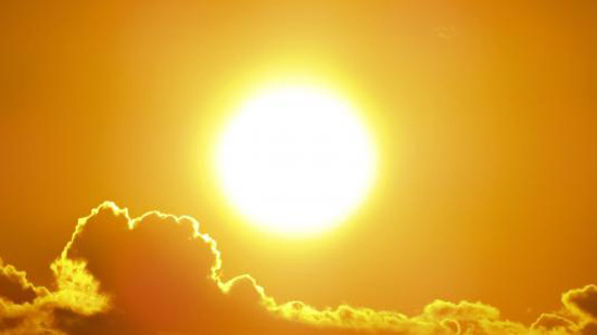 روسيا اليوم: علماء يتوقعون عاصفة شمسية قادمة ستضرب الأرض غدا
