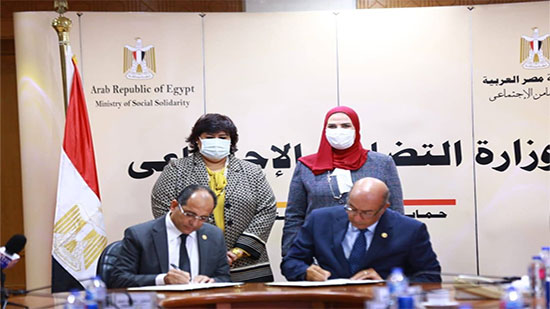 القباج وعبدالدايم يشهدان توقيع بروتوكول تعاون بين بنك ناصر ووزارة الثقافة