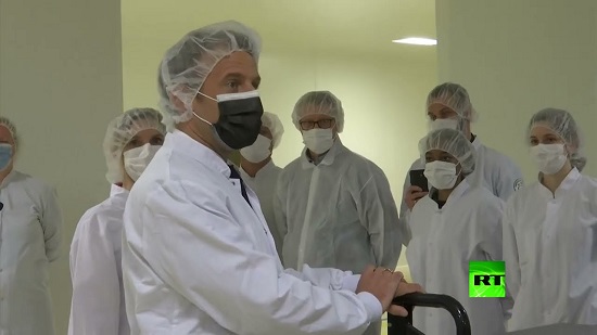  فيديو .. ماكرون يطالب الفرنسيين بالانضمام للجهد الحربي الوطني لتوزيع اللقاحات وصنعها
