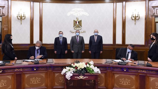  رئيس الوزراء يشهد توقيع عقد إنشاء أكبر مجمع للبتروكيماويات بالسخنة باستثمارات 7,5 مليار دولار
