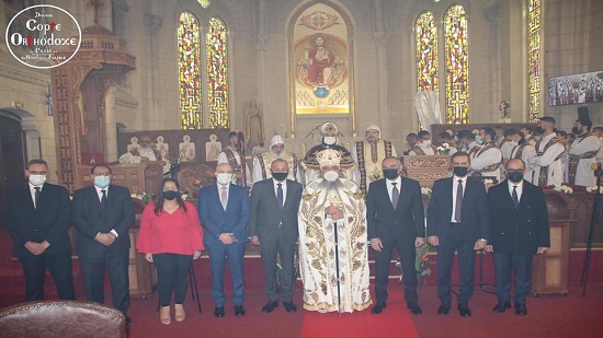  السفير المصري في فرنسا يهنئ الأقباط بباريس بعيد القيامة المجيد