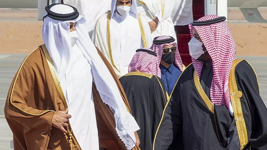 ولي العهد السعودي يستقبل أمير قطر في جدة.. فيديو وصور