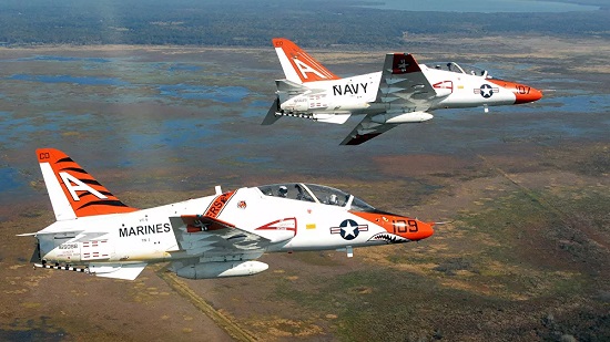 اصطدام طائرتين تابعتين للبحرية الأمريكية فوق ولاية تكساس