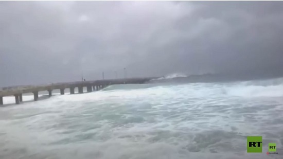  فيديو .. عاصفة قوية تضرب الهند

