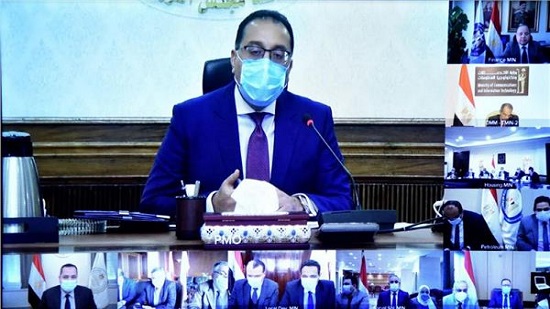  استعدادًا لإطلاقه رسميًا من الرئيس.. مدبولي يتابع الموقف التنفيذي للمشروع القومي لتطوير القرى المصرية